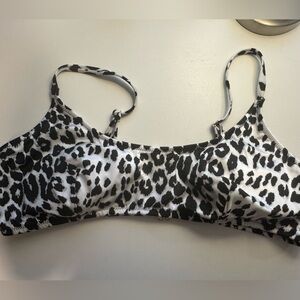 Victoria’s Secret Uvita Leopard Scoop Swim Top NWOT Size XL Black And White